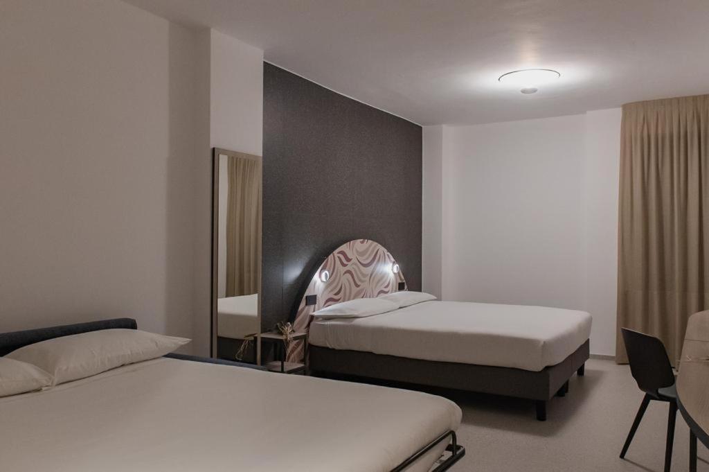 Hub Hotel Gubbio Exterior foto